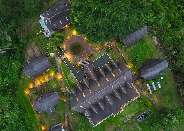 ホリデーパーク Eco Village By Nabe Hospitality Management 2*